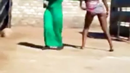 Mencoba berbagai video kontol besar mainan