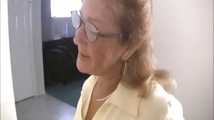 Nenek dan video bokeb kontol jumbo kakek