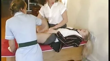Piknik kosong dengan memukul seorang gadis beberapa kali bokep kontol besar dan panjang