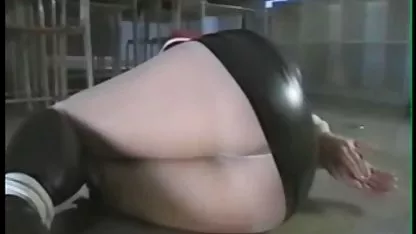 Seks dengan bokep kontol besar banget pirang seksi